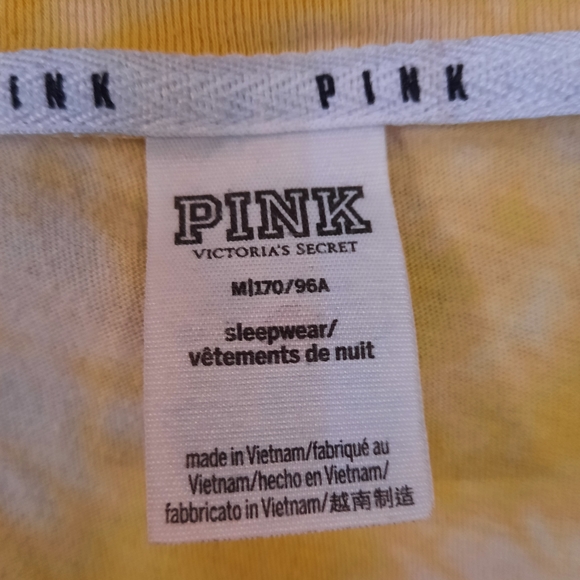 Size Medium shirt - Picture 2 of 2